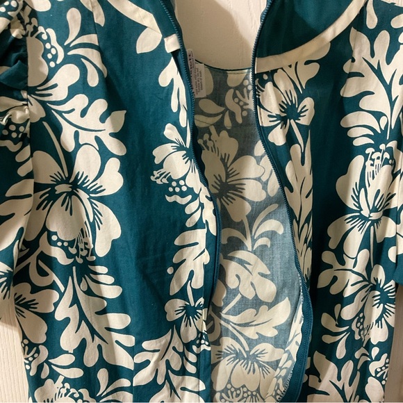 Vintage Hawaiian Carol Bennett Sz Small Puff sleeves and Ruffles‎  Dress - Picture 8 of 15